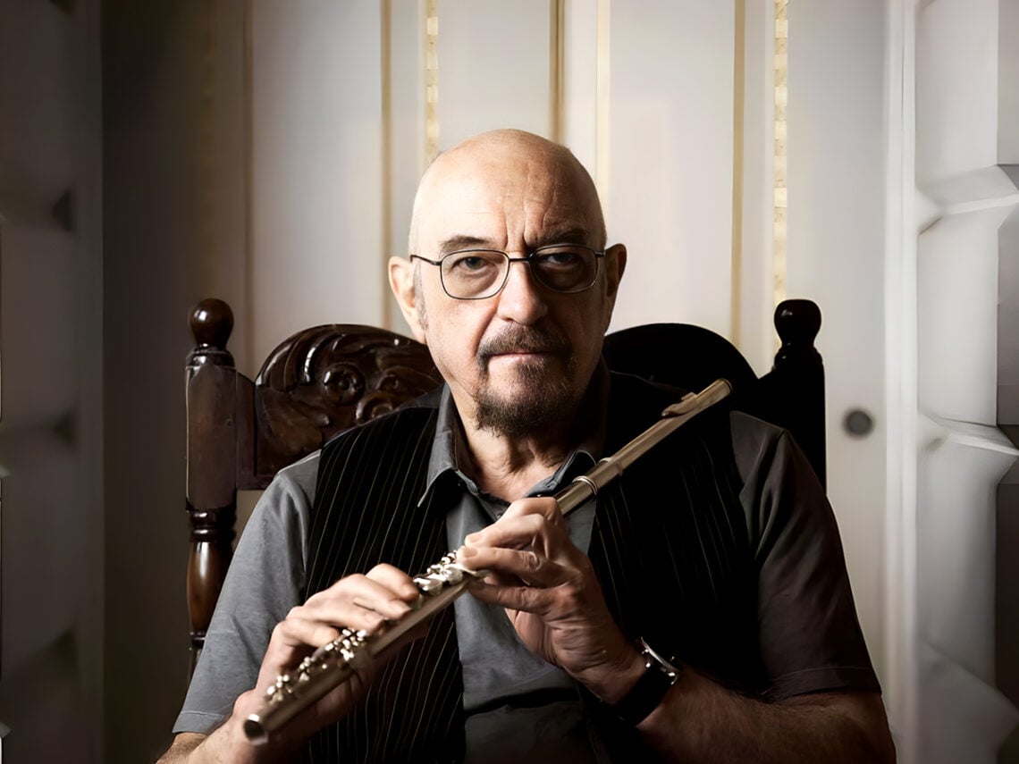 Ian-Anderson-Jethro-Tull-Far-Out-Magazine-1140x855.jpg
