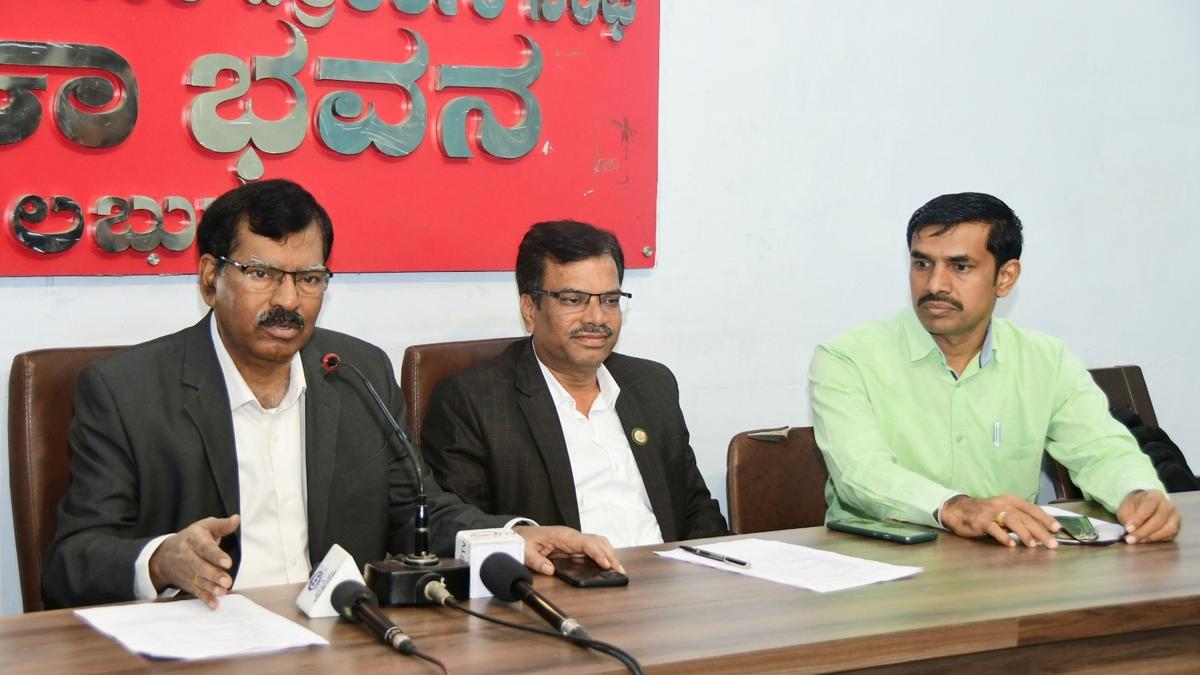 10258_11_1_2025_19_32_5_1_KLB_PROF_BATTU_SATYANARAYANA_1.JPG