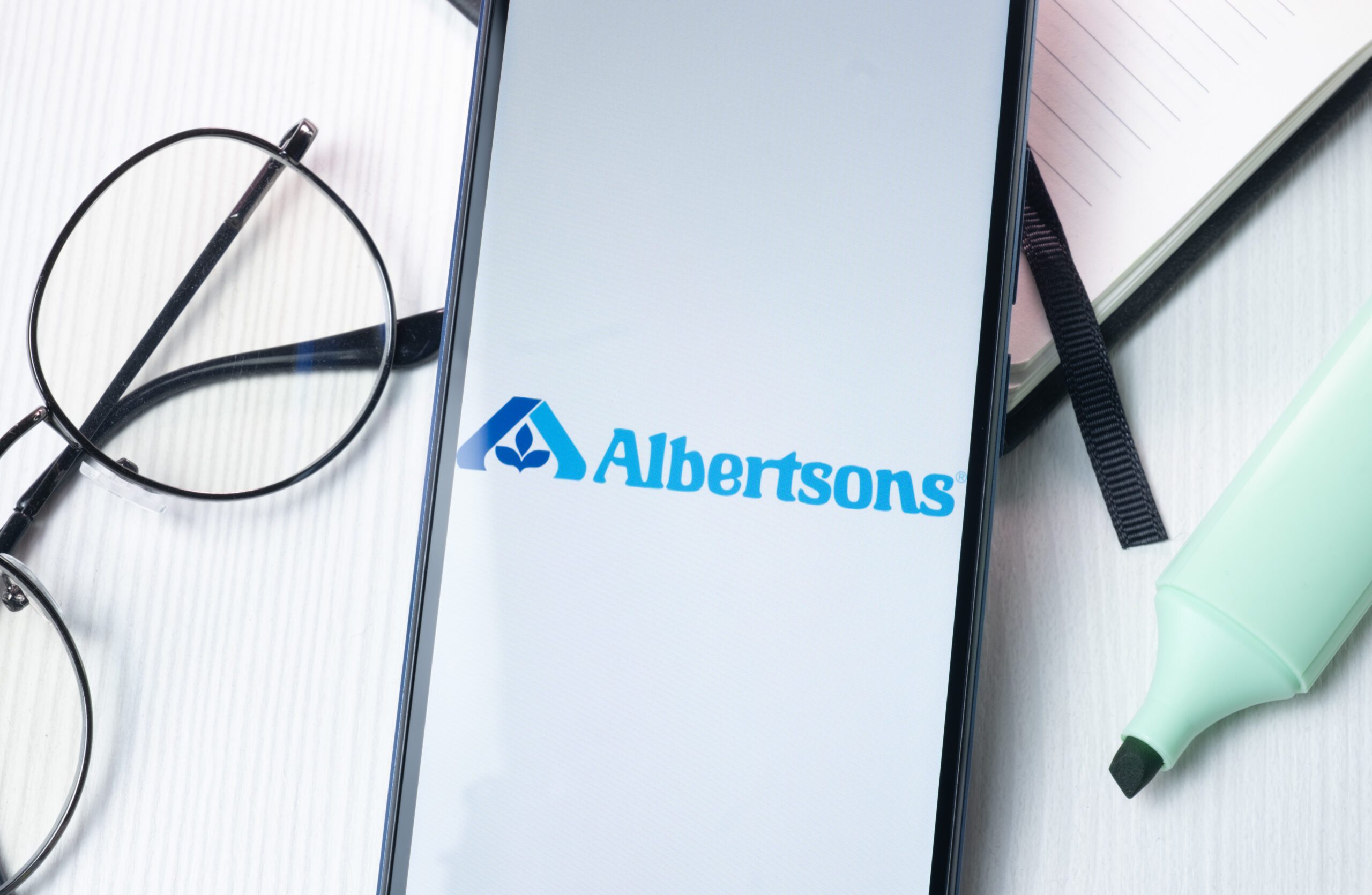 albertsons-retail-media-scaled.jpeg